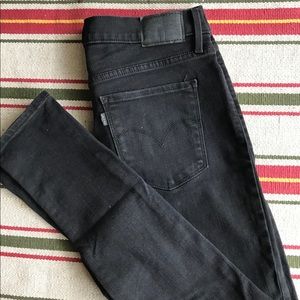 Levi’s 311 shaping skinny jeans for women